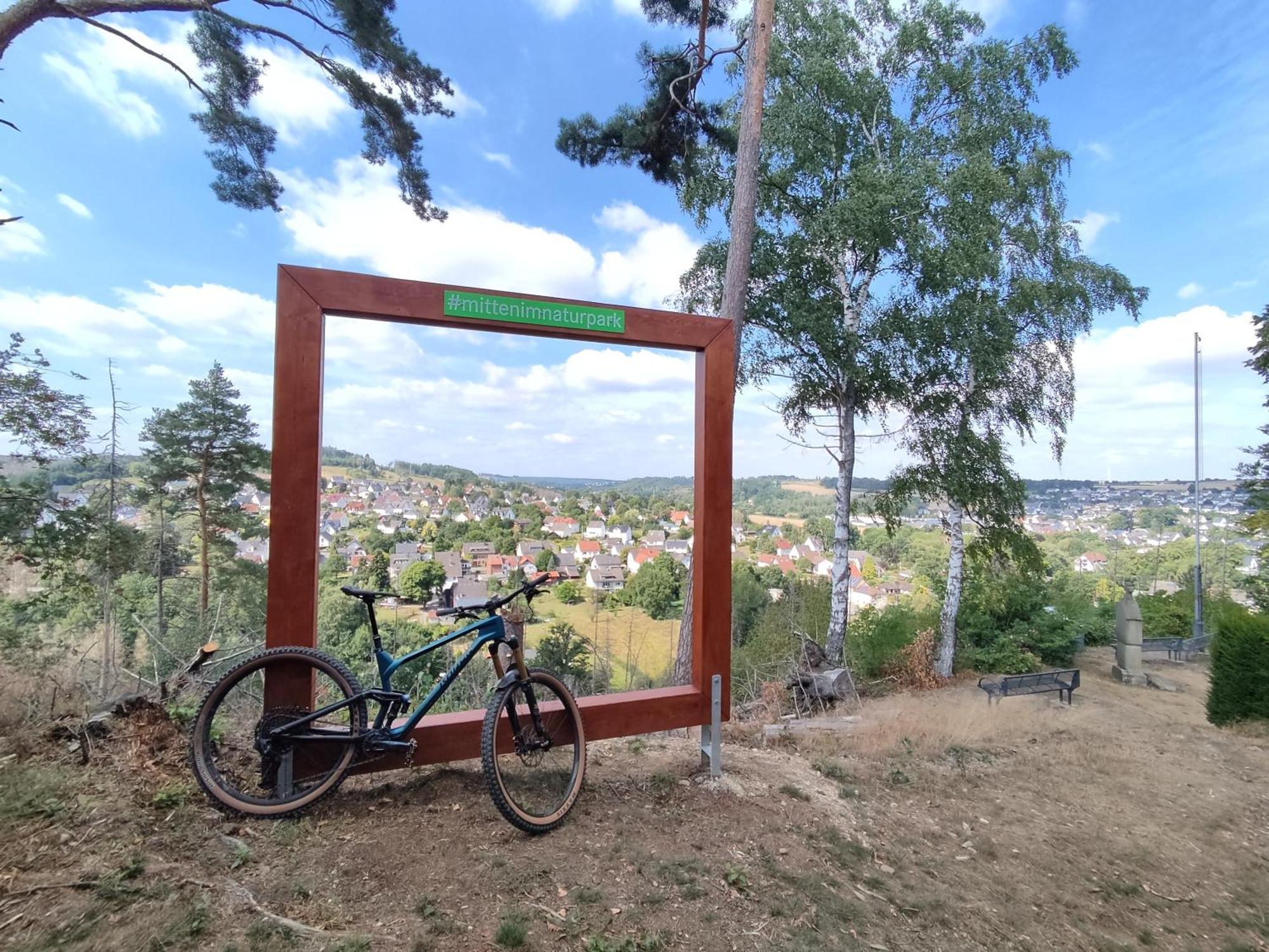 Ferienhaus Moehnetal Allagen Esterno foto